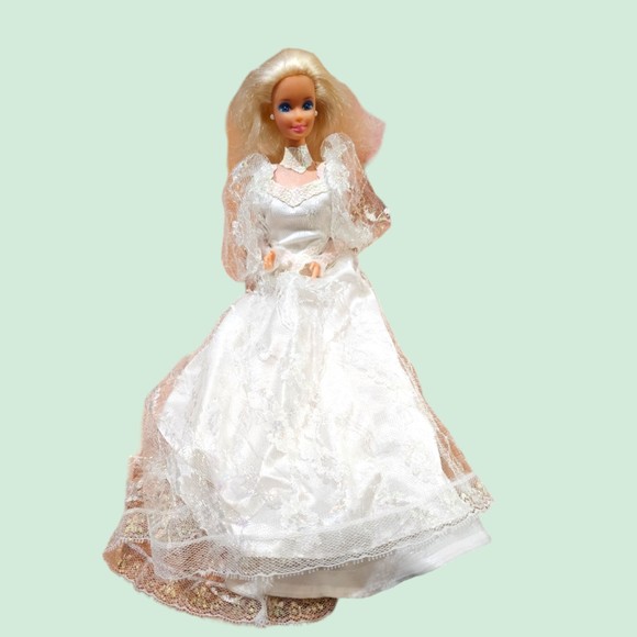 vtg Wedding Fantasy Barbie doll - Picture 1 of 5